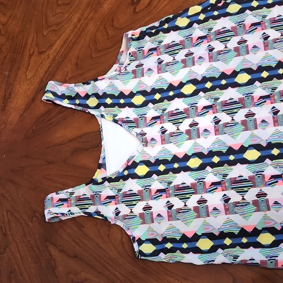 Neon tank top - Picture 5 of 8